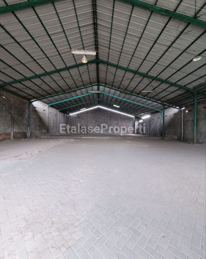 Foto properti Jual Cepat Gudang/ Tempat Usaha Raya Tanjungsari Sukomanunggal Surabaya Barat 8