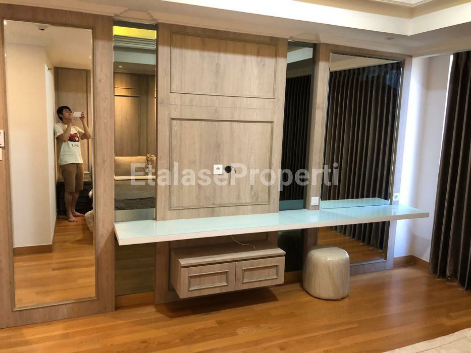 Foto properti Disewakan ONE EAST Apartment Full Furnished Mewah 6