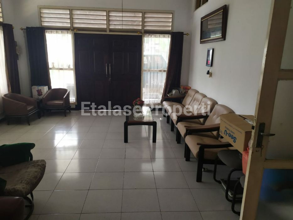 Foto properti Jalan Klabat - Rumah Pojok 6