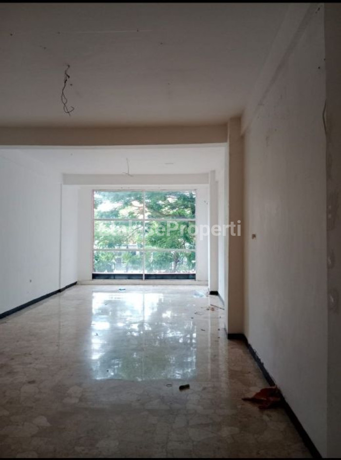 Foto properti Disewakan Ruko 4 Lantai Pusat Kota Jalan Karimun Jawa Depan RS Siloam 4