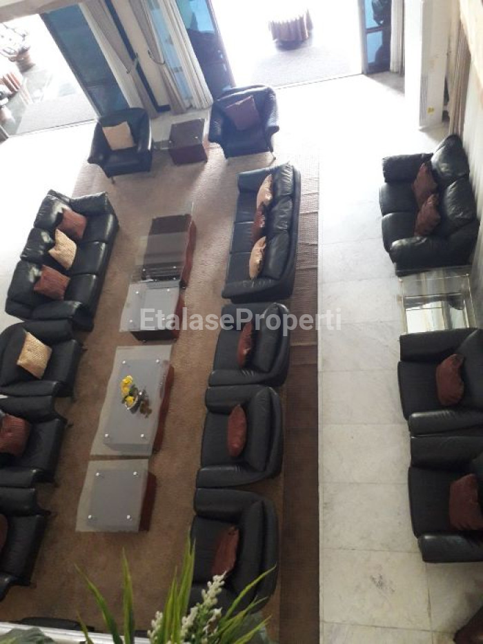 Foto properti Disewakan Rumah Raya Dharmahusada 8