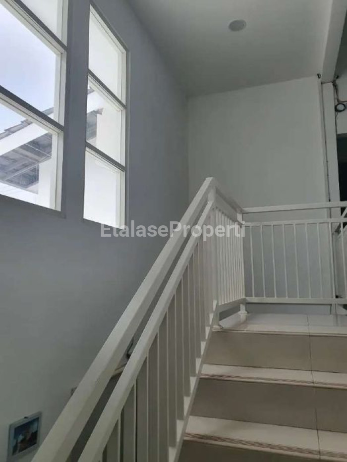 Foto properti Rumah 2 Lantai Bendul Merisi Surabaya Selatan 4