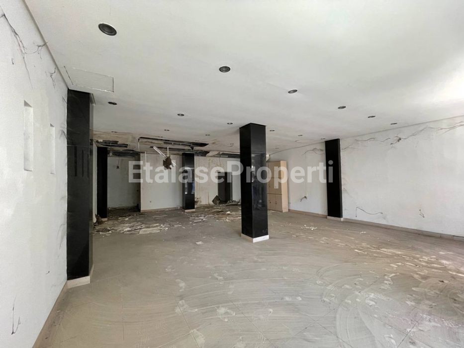 Foto properti *Disewakan Ruko 4 Lantai Jl. Waspada* 2