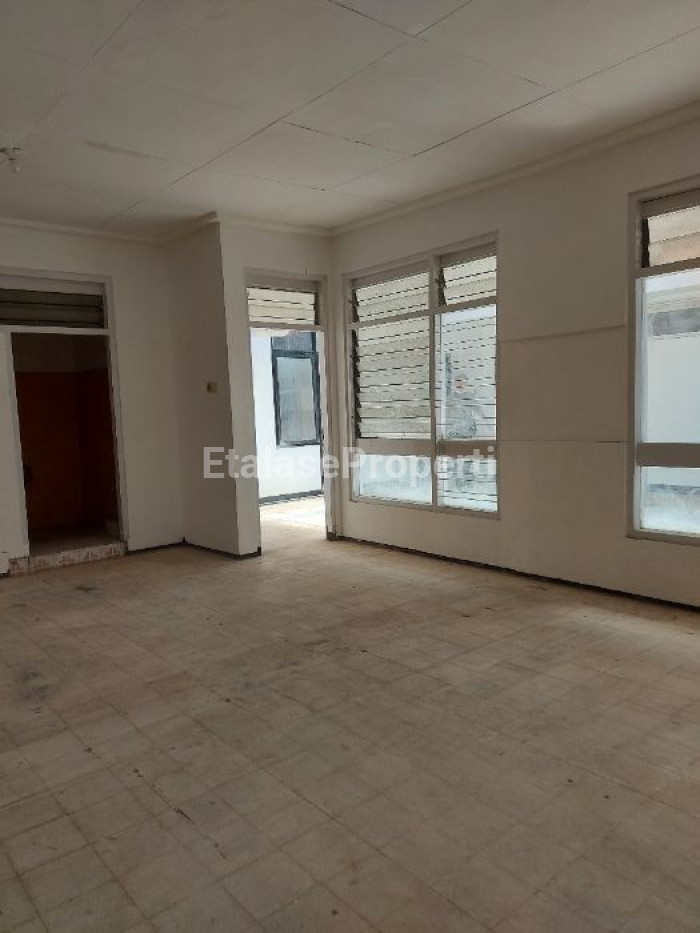 Foto properti Disewakan Rumah Kartini - Cocok Untuk Kantor 1