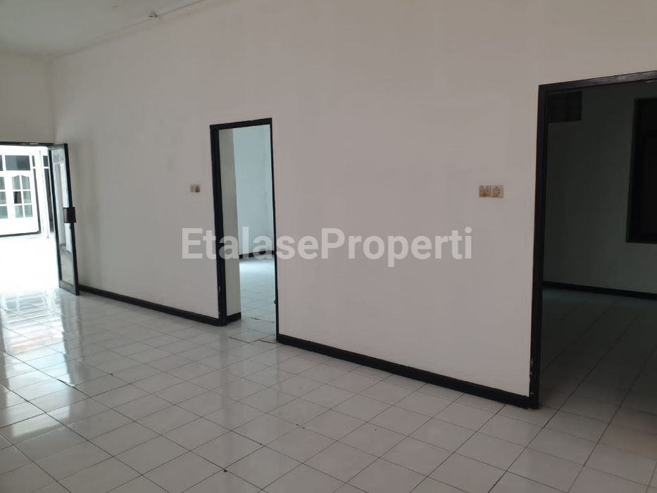 Foto properti Disewakan Rumah Kartini - Cocok Untuk Kantor 2