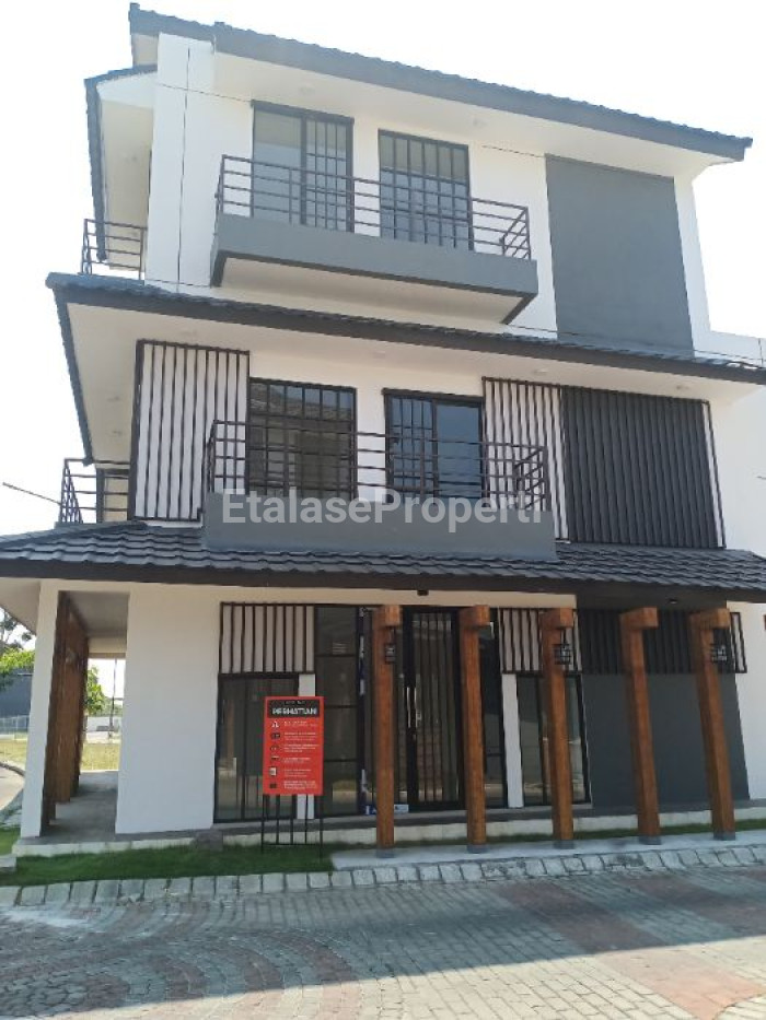 Foto properti Disewakan Ruko 3 Lantai 2
