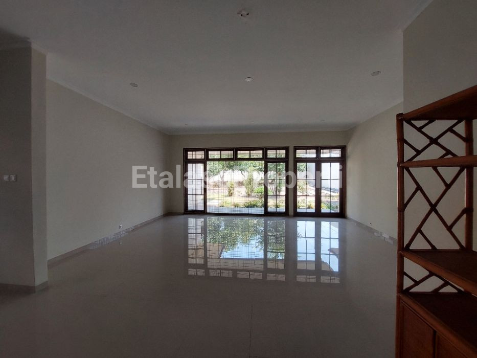 Foto properti DIJUAL RUMAH DI DARMO HARAPAN UTARA SURABAYA BARAT 4