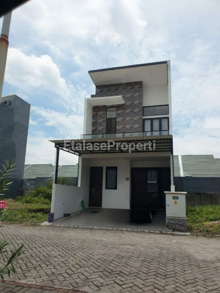 Foto properti Rumah 2 Lantai Sukolilo Dian Regency 2 1