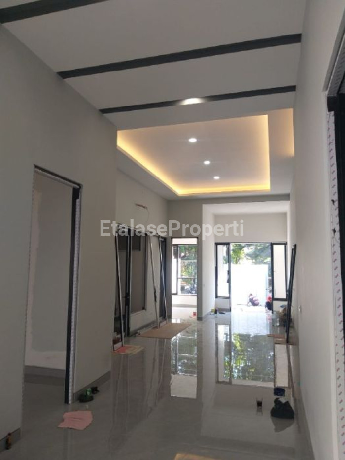 Foto properti Dijual Rumah Baru Bagus Gress Minimalis ‼️  RAYA MANYAR JAYA 4