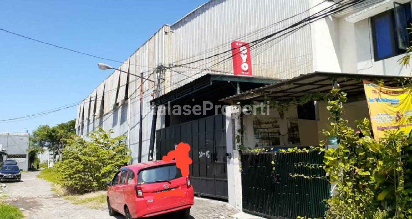 Foto properti JUAL MURAH Bangett !!  Bekas Hotel 4 Lantai + Lapangan Futsal 1