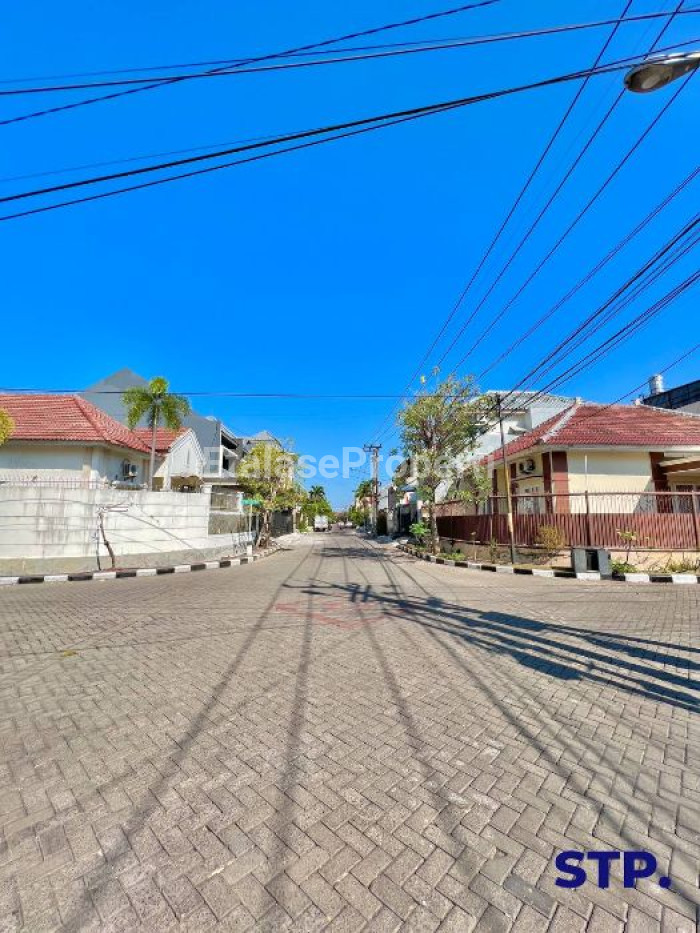 Foto properti Jual Cepat! Rumah Hoek Mulyosari Prima Siap Huni 5