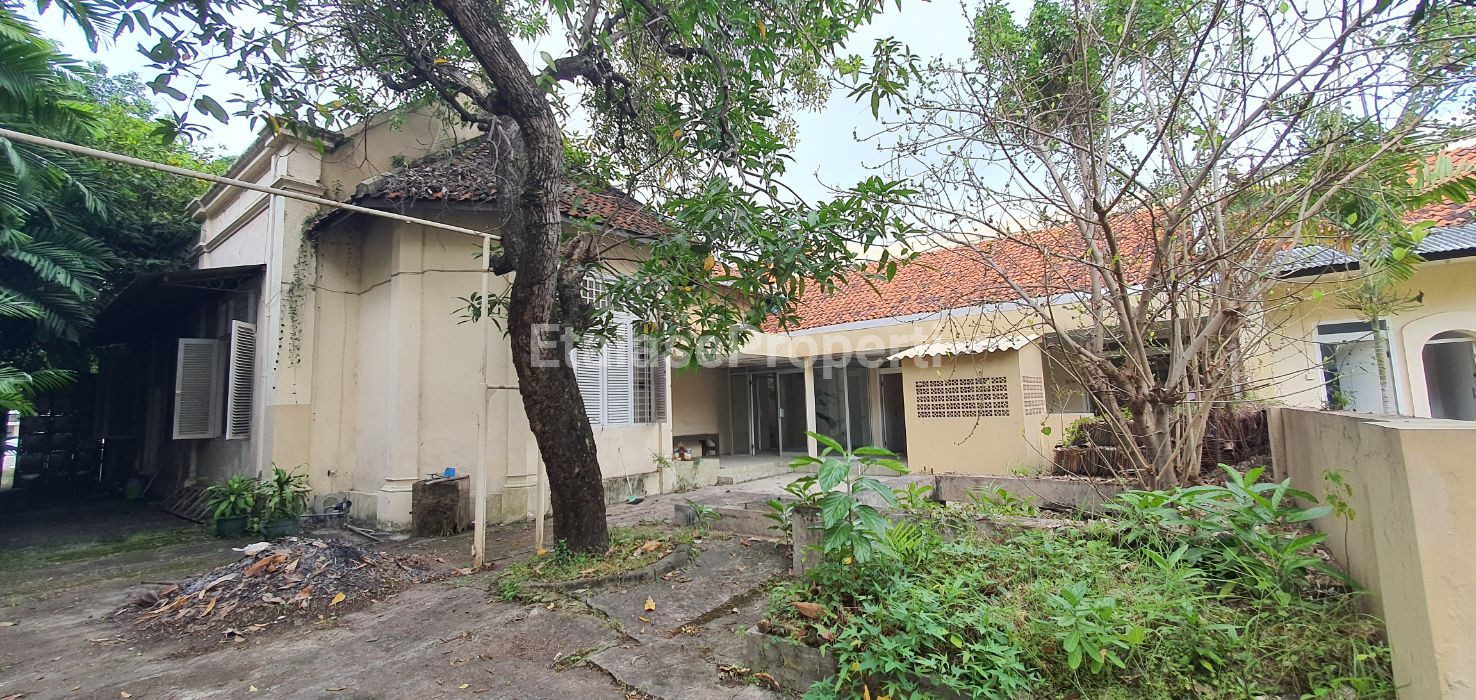 Foto properti Rumah Kolonial Belanda Cocok Untuk Semua Bisnis Strategis Daerah Komersial Jl. Pregolan Tengah Kota Surabaya 4