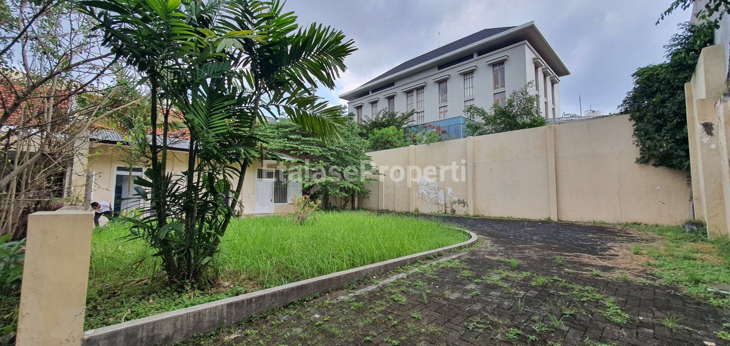 Foto properti Rumah Kolonial Belanda Cocok Untuk Semua Bisnis Strategis Daerah Komersial Jl. Pregolan Tengah Kota Surabaya 6