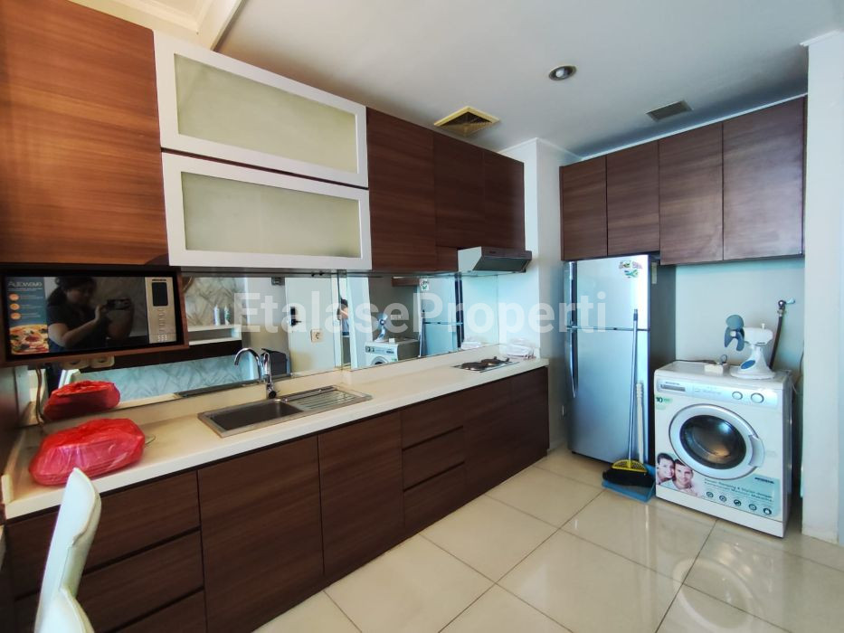 Foto properti Disewakan 2 BR Balkon Via Ciputra World Surabaya Full Furnish Siap Huni! 1