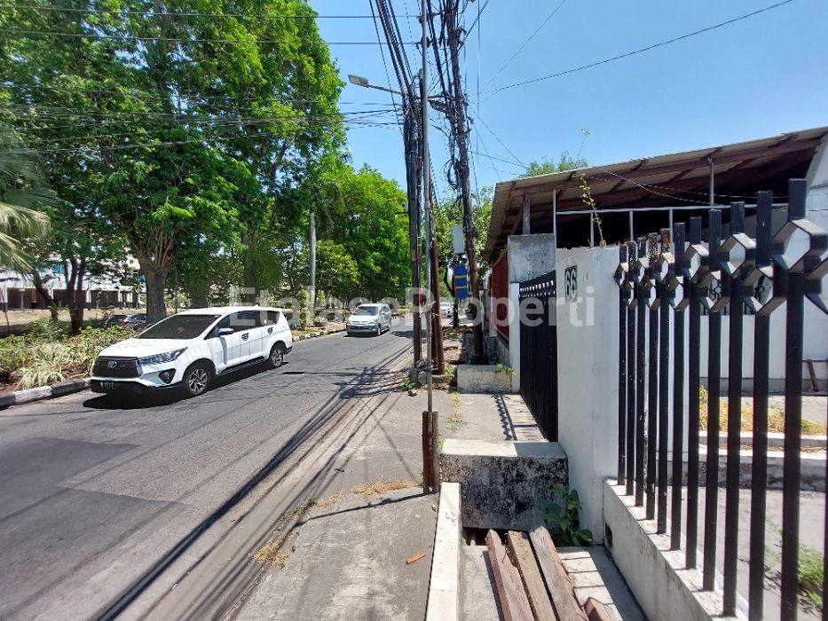 Foto properti DIJUAL RUMAH HITUNG TANAH DI RAYA SUKOMANUNGGAL SURABAYA BARAT 5