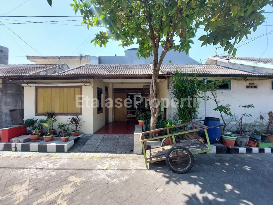 Foto properti DIJUAL RUMAH DI TAMAN PONDOK INDAH SURABAYA BARAT 1