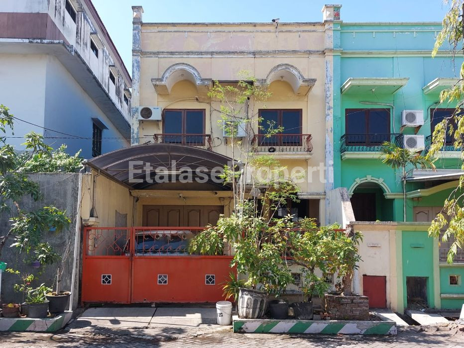 Foto properti DIJUAL RUMAH DI TAMAN PONDOK INDAH SURABAYA BARAT 1