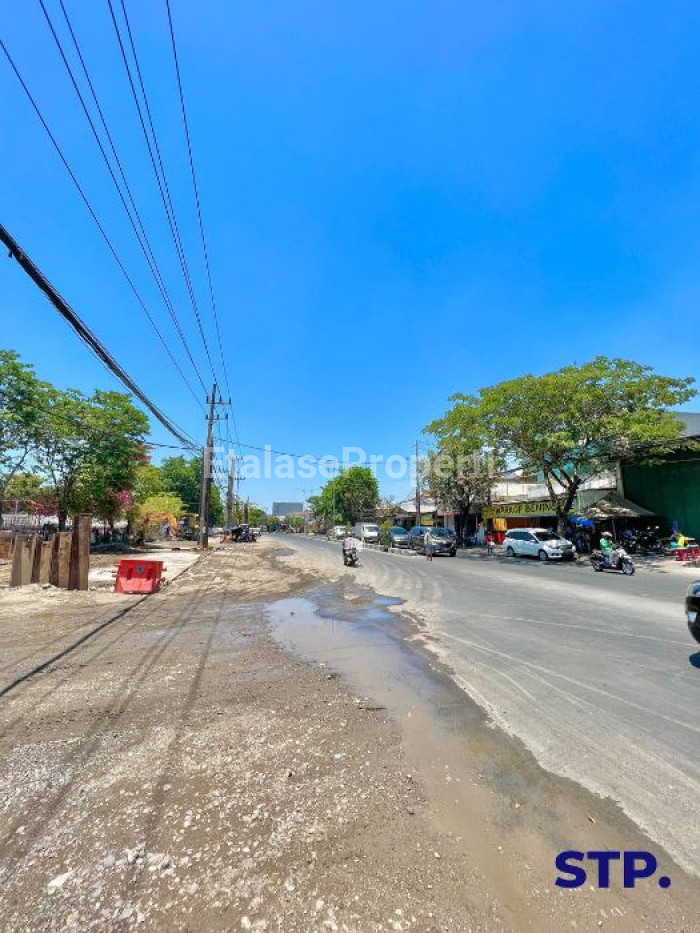 Foto properti Ruko 3,5 Lantai Di Jalan Raya Kalirungkut 4
