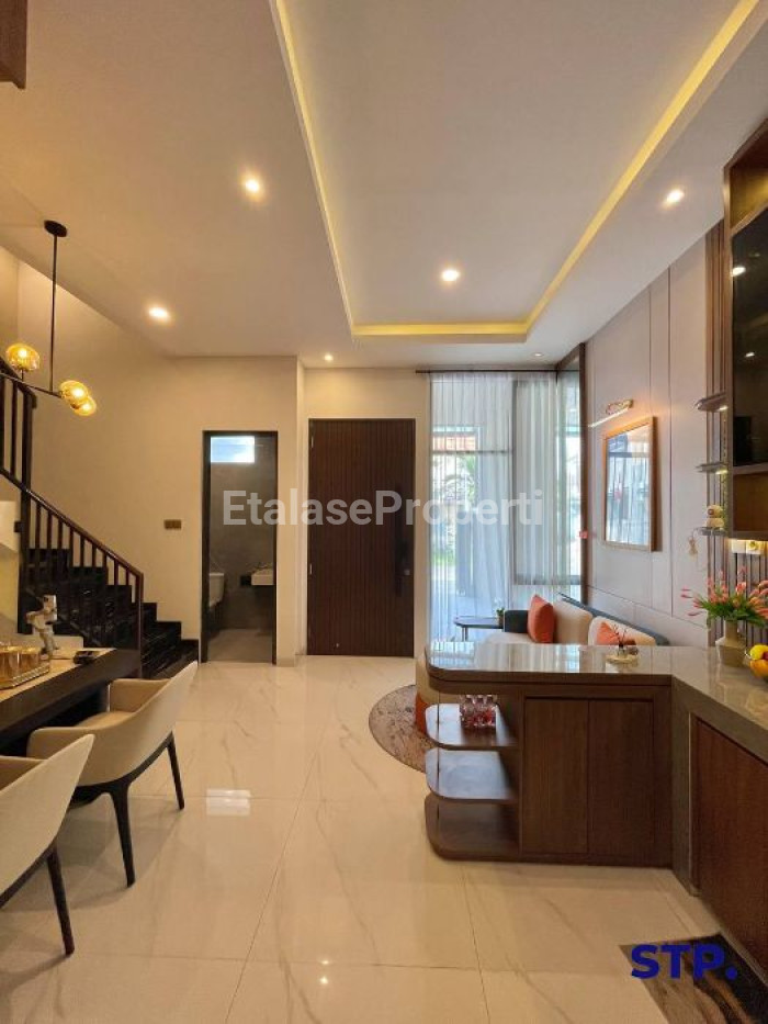 Foto properti 3 Unit! Townhouse Mewah 3 Lantai Di Pakis Tirtoasri Tipe Typical 2
