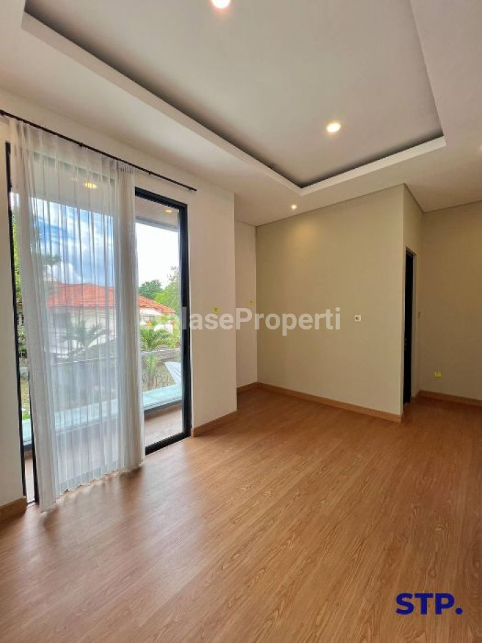 Foto properti 3 Unit! Townhouse Mewah 3 Lantai Di Pakis Tirtoasri Tipe Typical 9