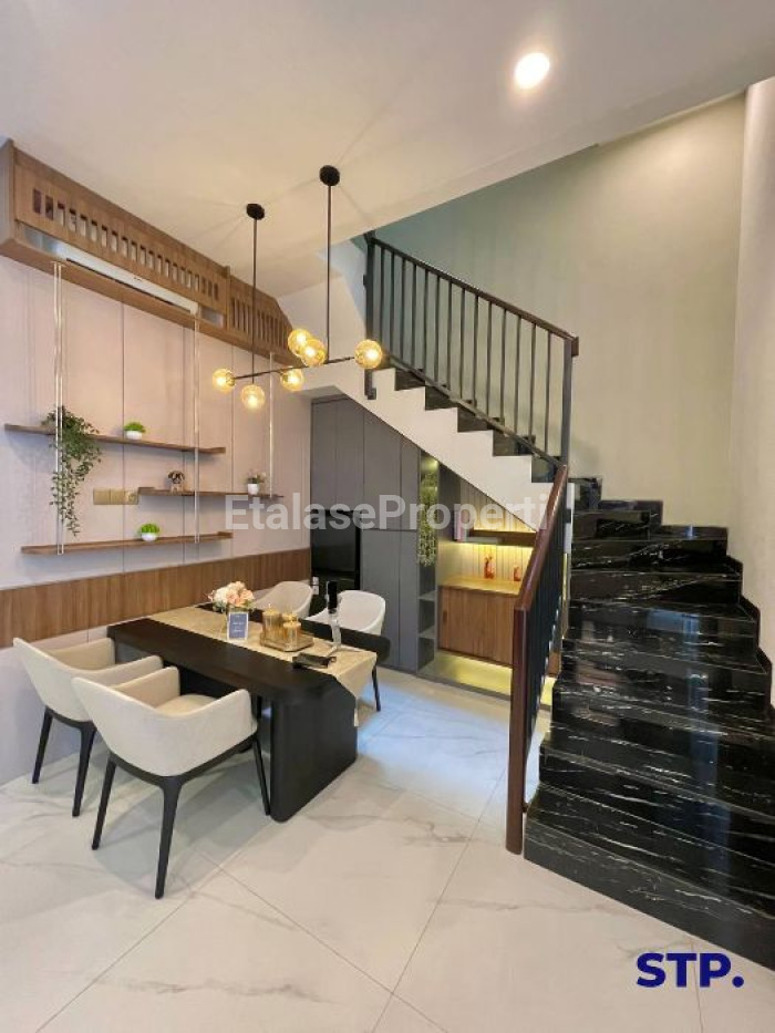 Foto properti 3 Unit! Townhouse Mewah 3 Lantai Di Pakis Tirtoasri Tipe Hook 3