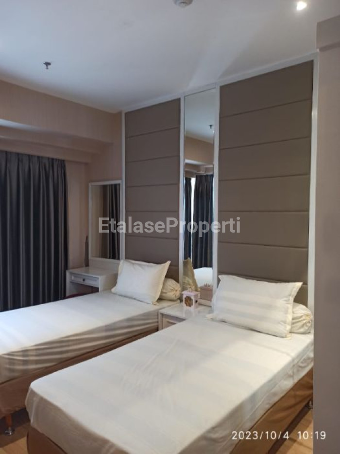 Foto properti Disewakan 2 BR Apartment The Peak Tunjungan Plaza Full Furnish Siap Huni! 1