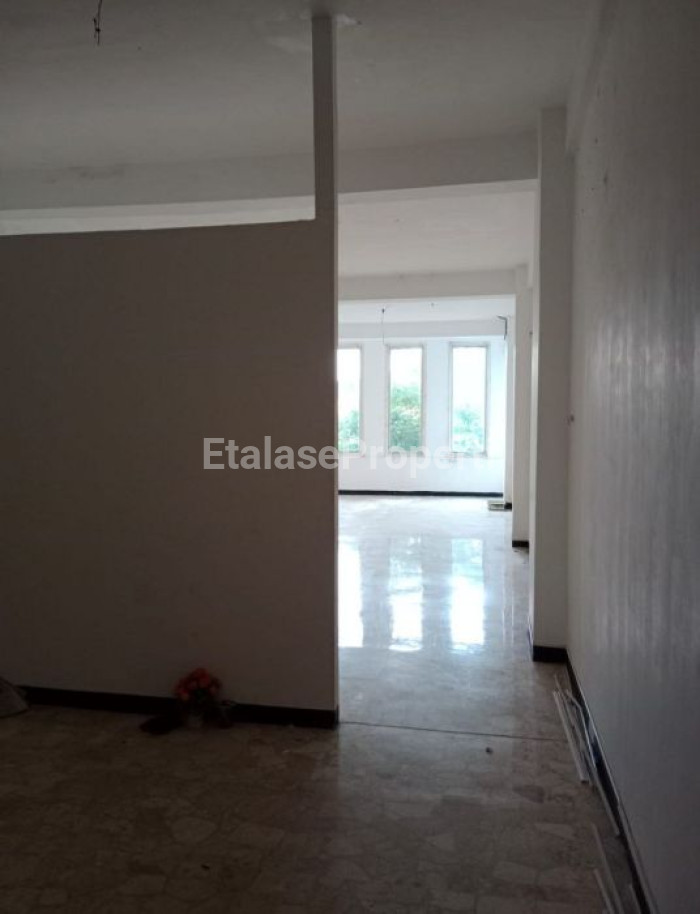 Foto properti Disewakan Ruko 4 Lantai Pusat Kota Jalan Karimun Jawa Depan RS Siloam 3