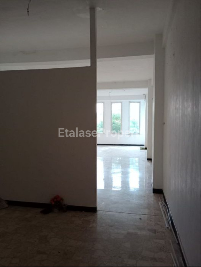 Foto properti Disewakan Ruko 4 Lantai Pusat Kota Jalan Karimun Jawa Depan RS Siloam 6