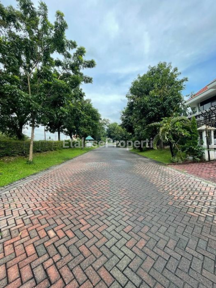 Foto properti Tanah Graha Family Blok D Termurah 3