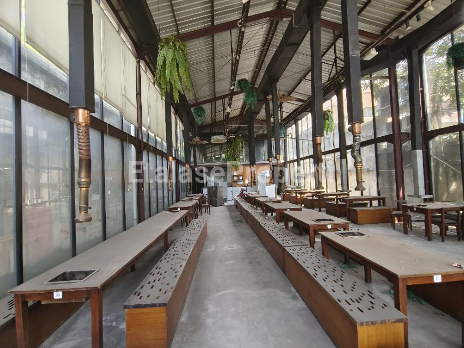 Foto properti Disewakan Cepat Bangunan Bekas Restoran Di Pusat Kota Surabaya Tempat Sangat Strategis! 2