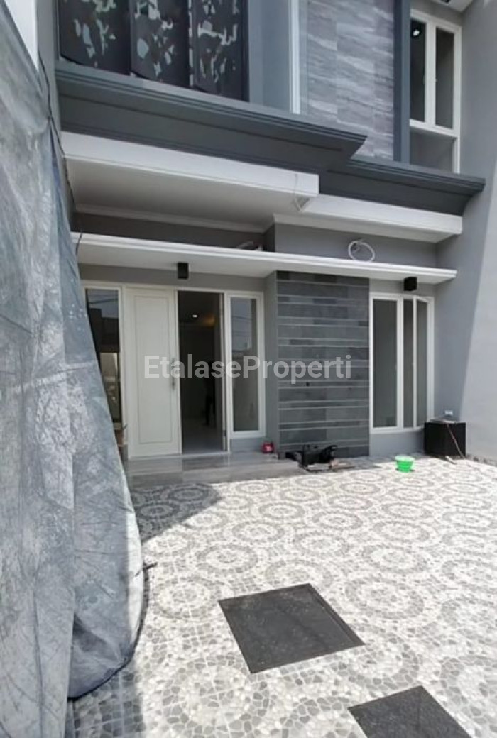 Foto properti Rumah Tengah Kota Di Komplek Elit Wisma Mukti 7