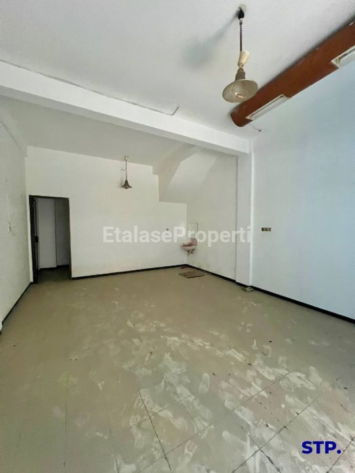 Foto properti Termurah, Ruko Jemursari 3 Lantai Second Road Lokasi Strategis 3