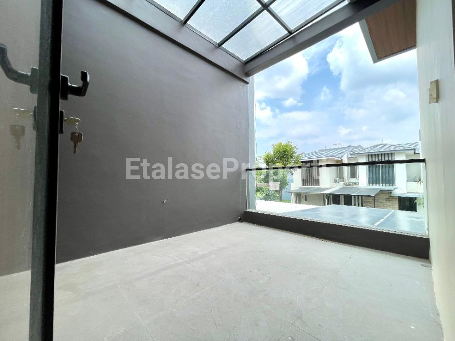Foto properti *Dijual Rumah Dian Istana Mocca Vrbana* 4