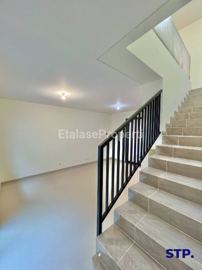 Foto properti Sisa 1 Unit, Rumah Scandinavian Kalijudan Barat Surabaya Timur 5