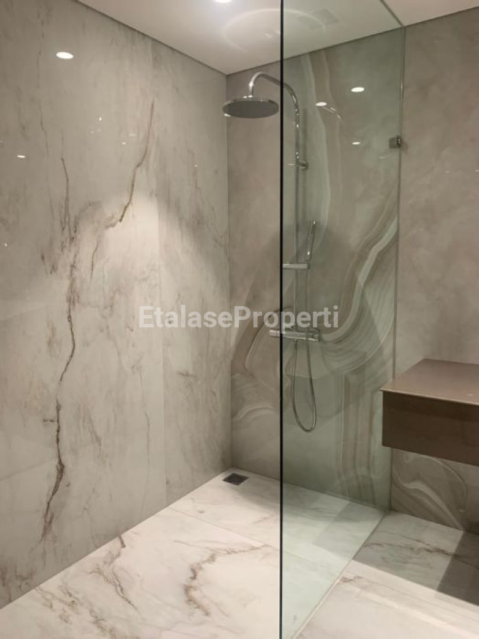 Foto properti DISEWAKAN OFFICE TOWER - NOMOR UNIT CANTIK - CIPUTRA WORLD SURABAYA 9