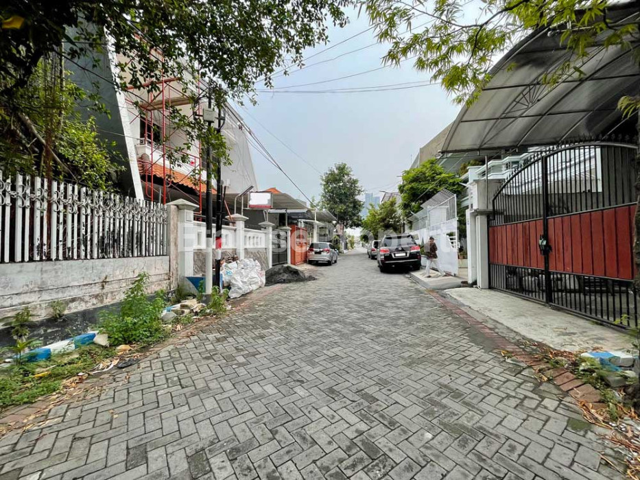 Foto properti *Dijual Cepat! Rumah Simpang Darmo Permai Selatan ( SDPS )* 4