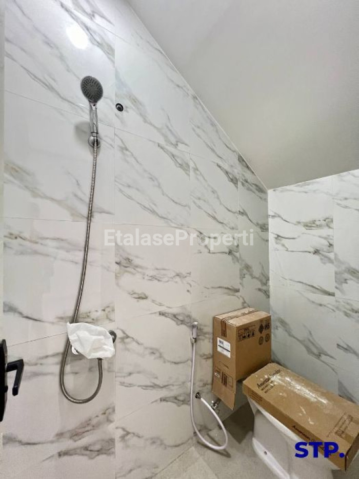 Foto properti Rumah Baru Di Wisma Mukti Klampis Semolo Barat 3