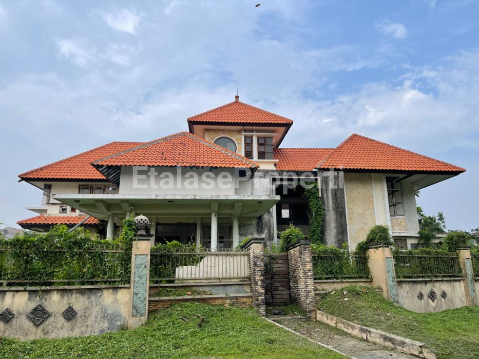 Foto properti *Dijual Rumah Darmo Sentosa Raya (DSR) Surabaya Barat* 1