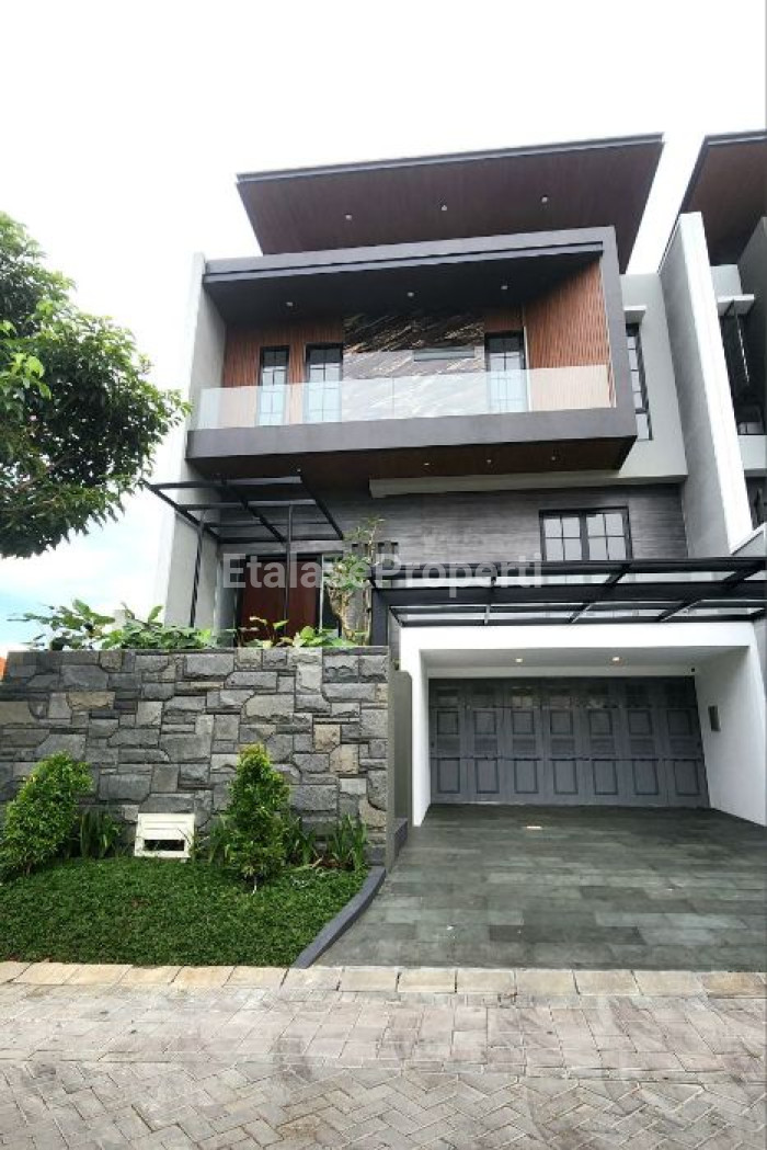 Foto properti Rumah Gress Citraland Cluster Depan 1