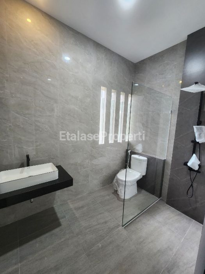 Foto properti Rumah Gress Citraland Cluster Depan 4