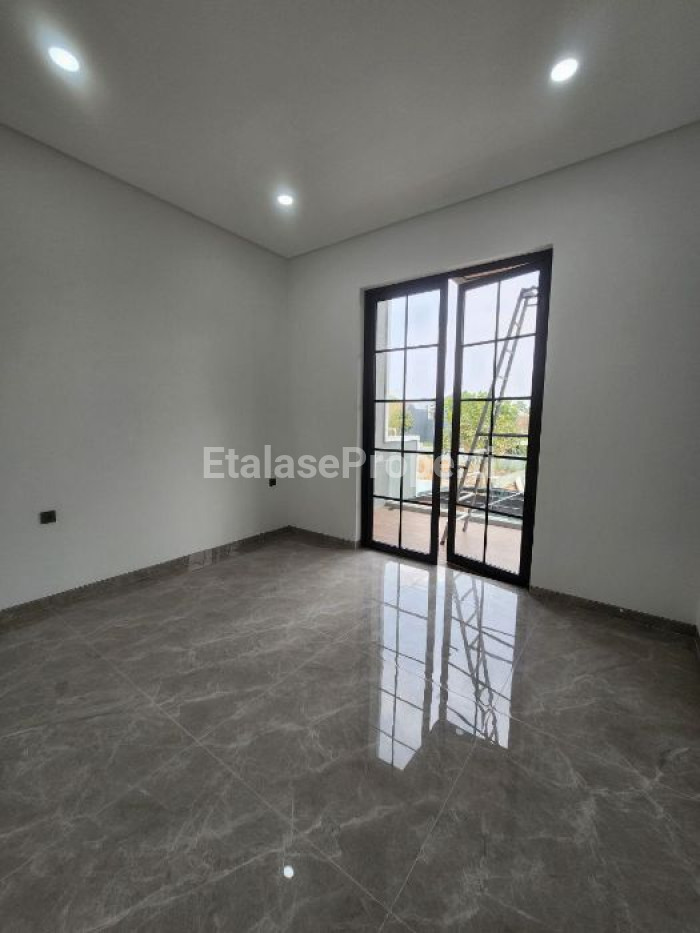 Foto properti Rumah Gress Citraland Cluster Depan 7
