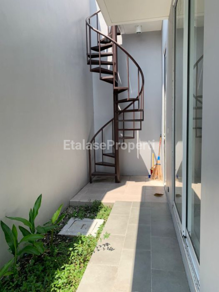 Foto properti DIJUAL RUMAH TYPE POJOK CITRA GARDEN SIDOARJO 9