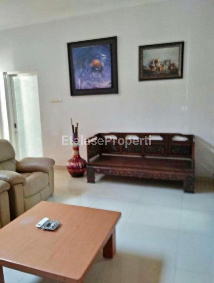 Foto properti Rumah Mewah Gayungsari, Surabaya. 1