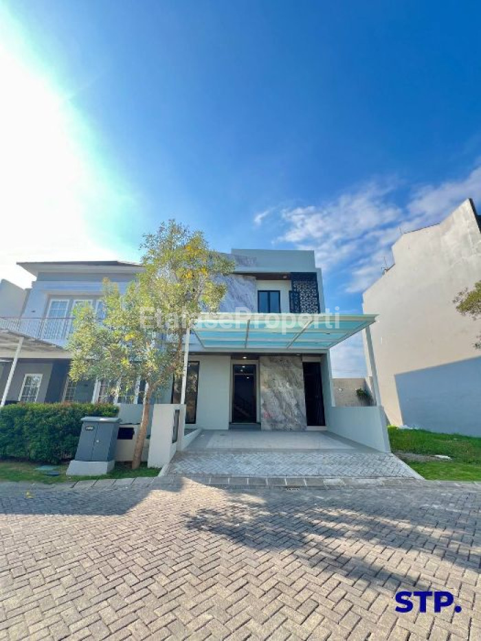 Foto properti Rumah Baru Minimalis Di Dian Istana Cluster Moca Vrbana 1
