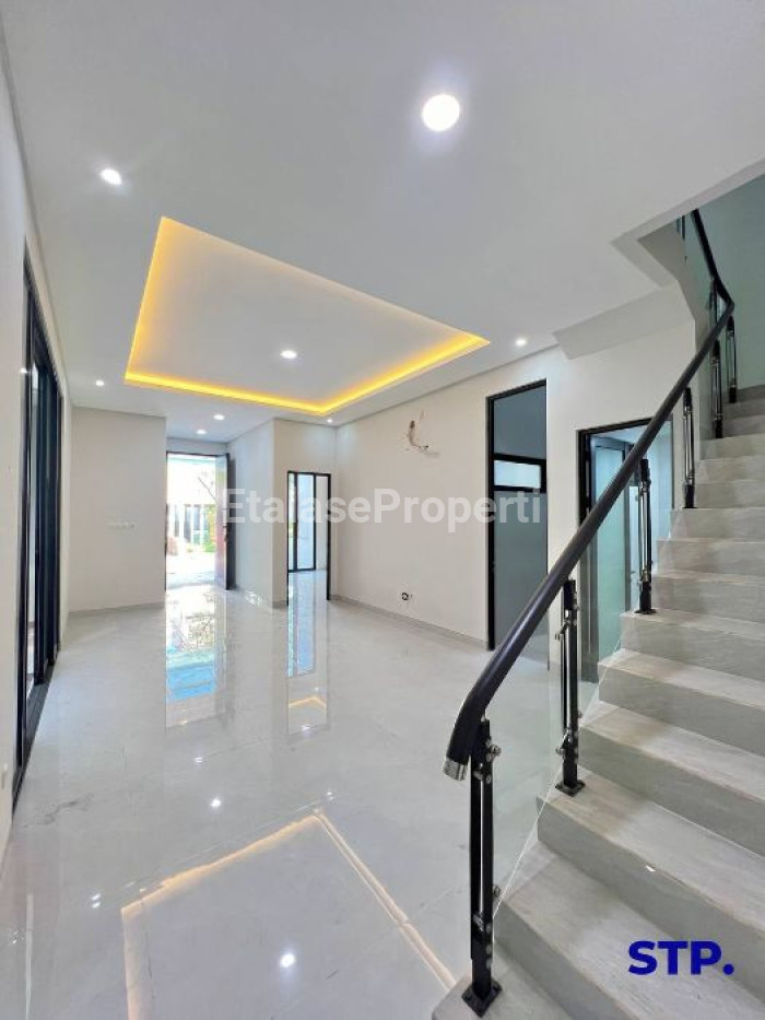 Foto properti Rumah Baru Minimalis Di Dian Istana Cluster Moca Vrbana 2