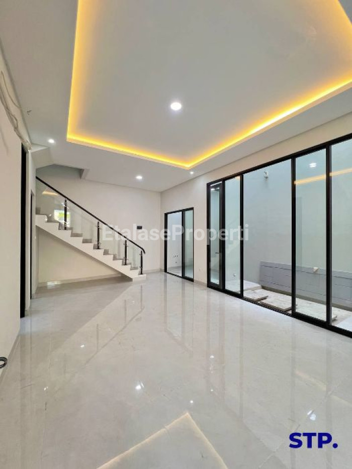 Foto properti Rumah Baru Minimalis Di Dian Istana Cluster Moca Vrbana 3