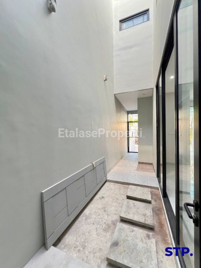Foto properti Rumah Baru Minimalis Di Dian Istana Cluster Moca Vrbana 4