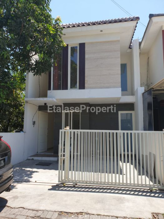 Foto properti Dijual Rumah Rungkut Asri Tengah 1