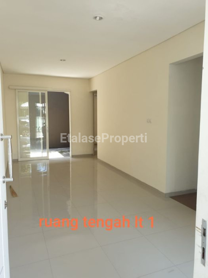 Foto properti Dijual Rumah Rungkut Asri Tengah 3