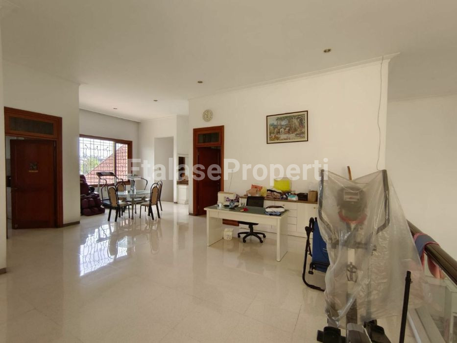 Foto properti Dijual Rumah Jalan Raya Utama ARAYA 3